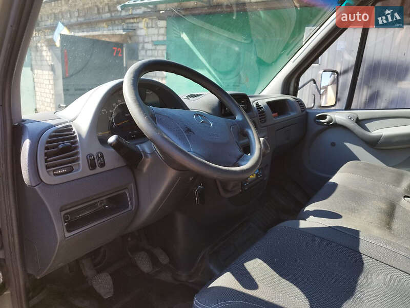 Эвакуатор Mercedes-Benz Sprinter 2001 в Днепре фото 8 Эвакуатор Mercedes-Benz Sprinter 2001 в Днепре