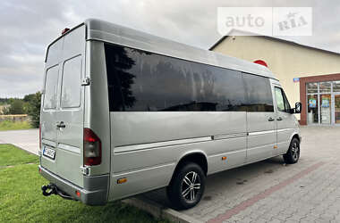 Вантажопасажирський фургон Mercedes-Benz Sprinter 2001 в Косові