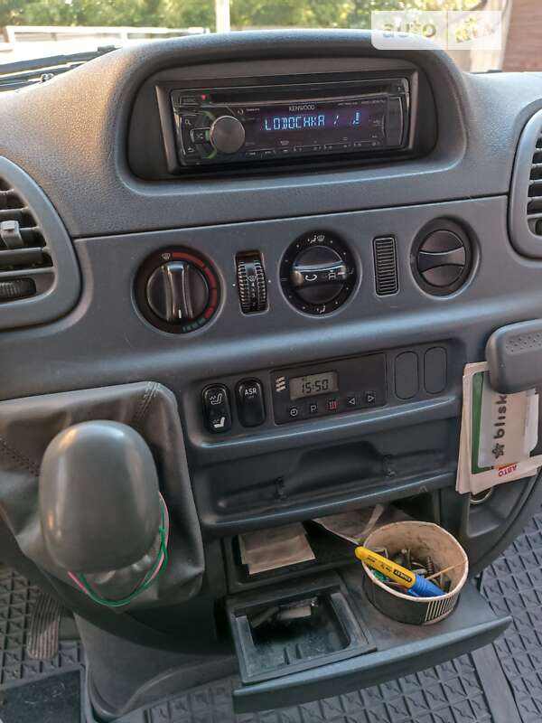 Вантажний фургон Mercedes-Benz Sprinter 2005 в Тернополі фото 8 Вантажний фургон Mercedes-Benz Sprinter 2005 в Тернополі