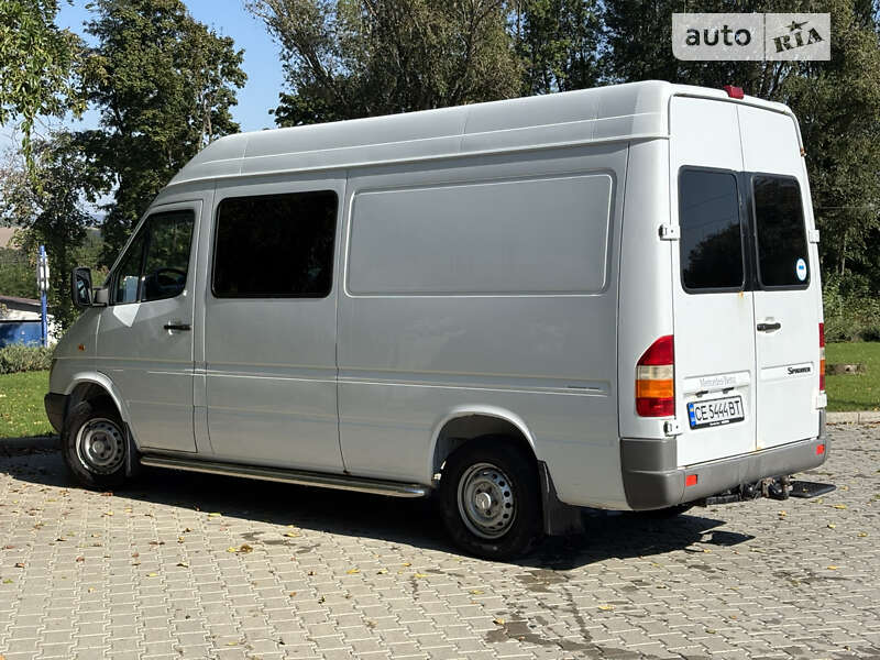 Вантажопасажирський фургон Mercedes-Benz Sprinter 2001 в Кіцмані
