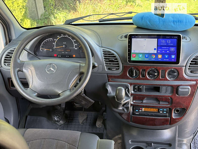 Вантажопасажирський фургон Mercedes-Benz Sprinter 2001 в Кіцмані