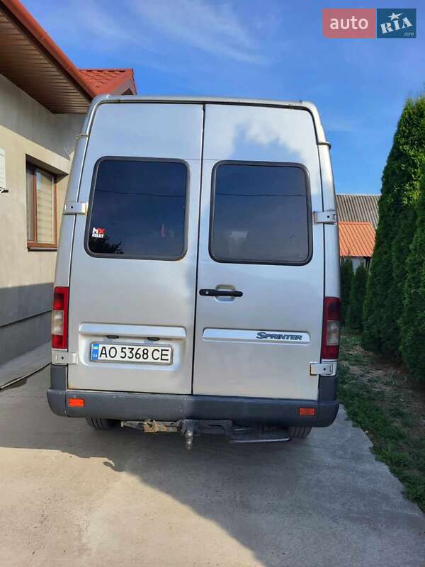 Микроавтобус Mercedes-Benz Sprinter 2003 в Виноградове