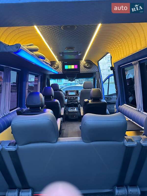Микроавтобус Mercedes-Benz Sprinter 2019 в Киеве
