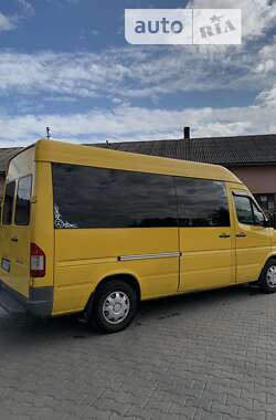 Грузопассажирский фургон Mercedes-Benz Sprinter 2001 в Косове