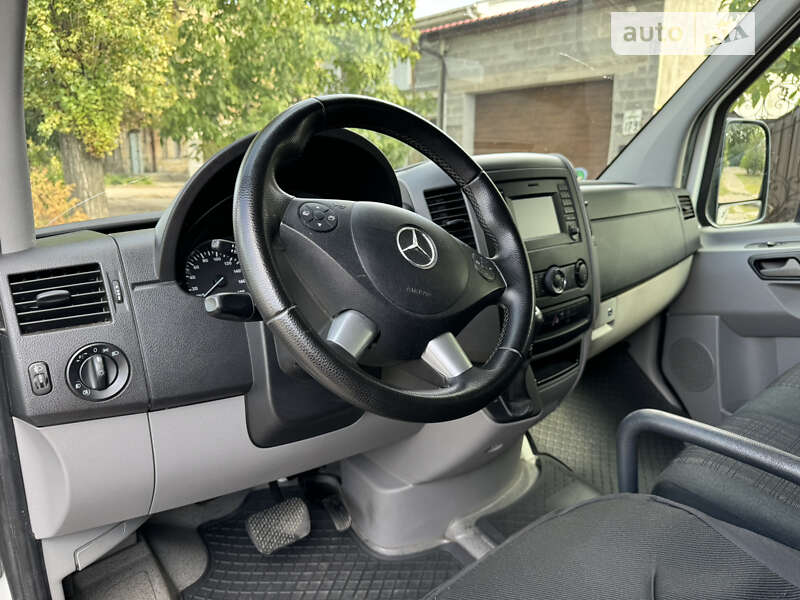 Грузовой фургон Mercedes-Benz Sprinter 2017 в Николаеве