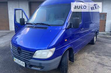 Вантажний фургон Mercedes-Benz Sprinter 2003 в Тячеві