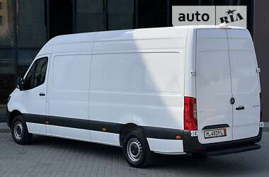 Грузовой фургон Mercedes-Benz Sprinter 2023 в 