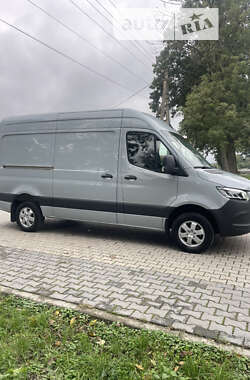 Грузовой фургон Mercedes-Benz Sprinter 2018 в 