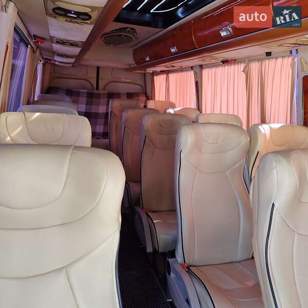 Туристический / Междугородний автобус Mercedes-Benz Sprinter 2011 в Киеве