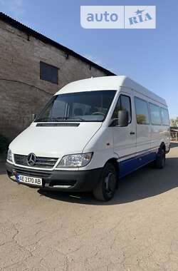 Міський автобус Mercedes-Benz Sprinter 2000 в Кривому Розі