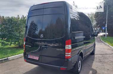 Вантажний фургон Mercedes-Benz Sprinter 2017 в Рівному