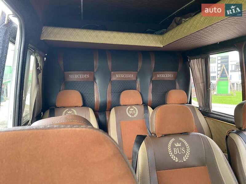 Мікроавтобус Mercedes-Benz Sprinter 2001 в Тячеві