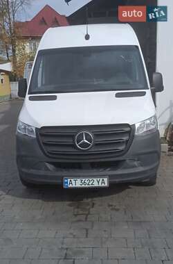 Mercedes-Benz Sprinter 2021