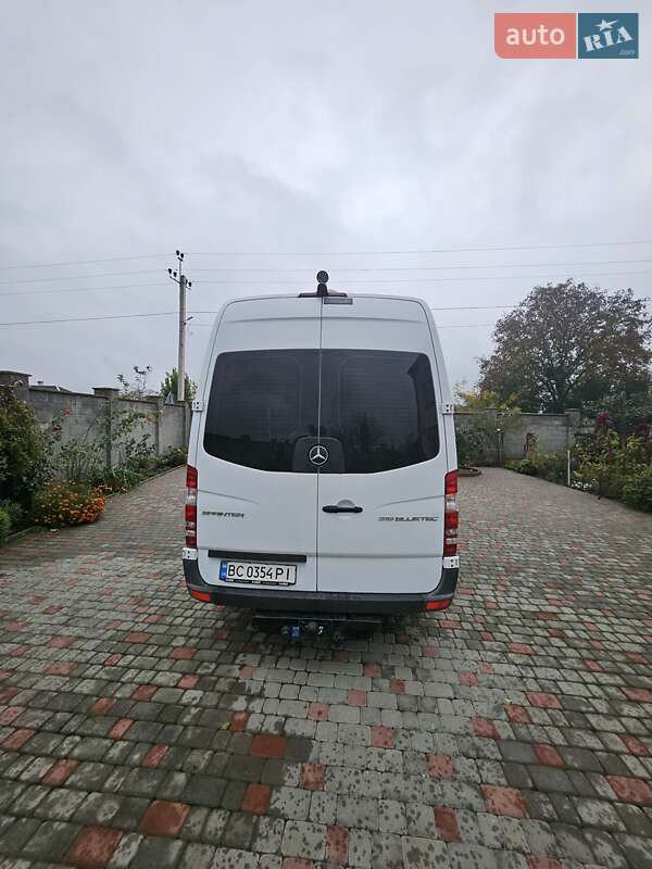 Микроавтобус Mercedes-Benz Sprinter 2015 в Львове