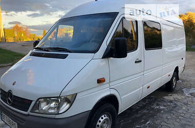 Грузопассажирский фургон Mercedes-Benz Sprinter 2005 в Хырове