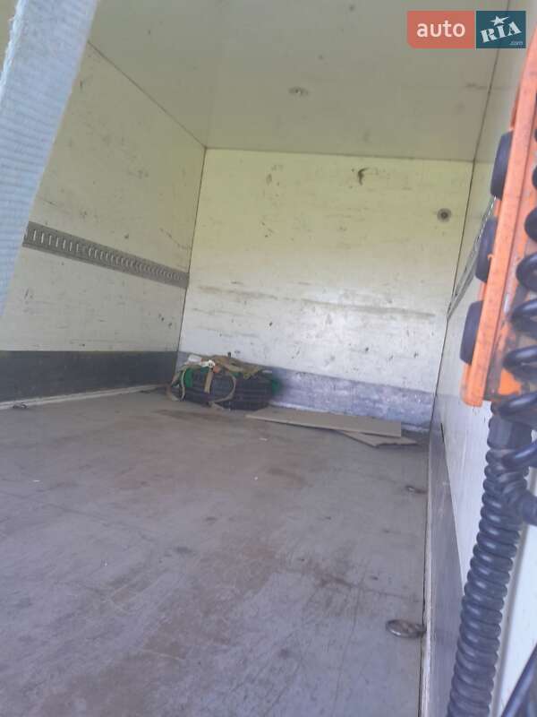 Вантажний фургон Mercedes-Benz Sprinter 2005 в Тернополі фото 44 Вантажний фургон Mercedes-Benz Sprinter 2005 в Тернополі