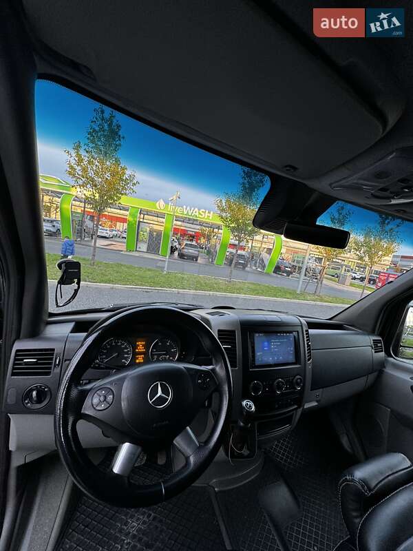Микроавтобус Mercedes-Benz Sprinter 2015 в Сваляве