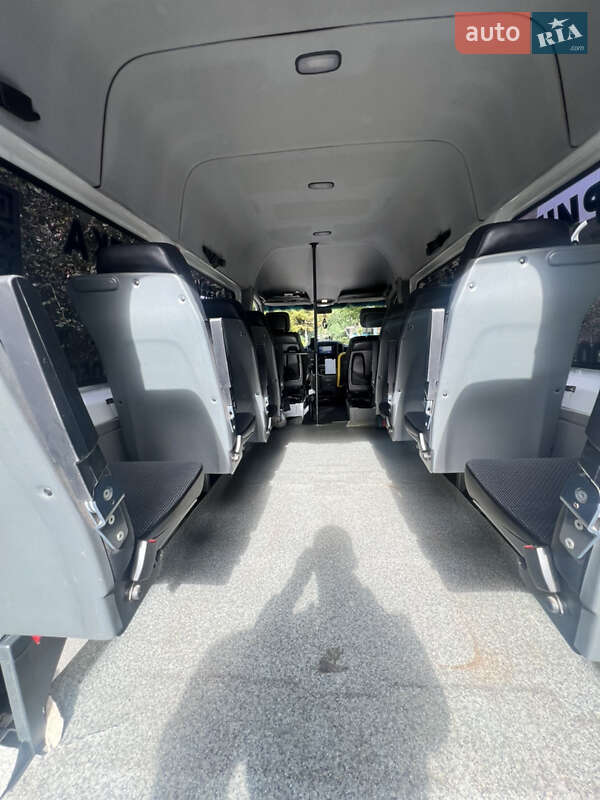Микроавтобус Mercedes-Benz Sprinter 2012 в Черновцах