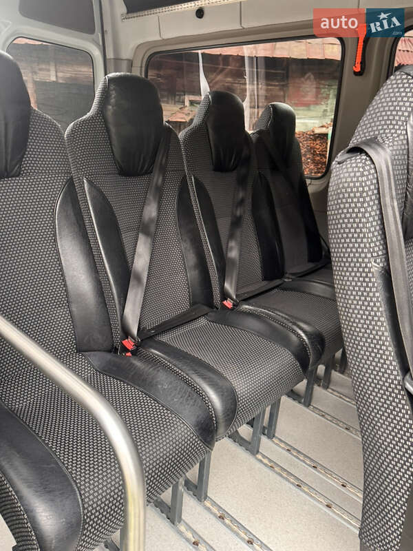 Микроавтобус Mercedes-Benz Sprinter 2007 в Рахове