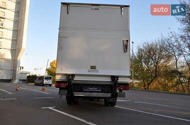 Грузовой фургон Mercedes-Benz Sprinter 2016 в 