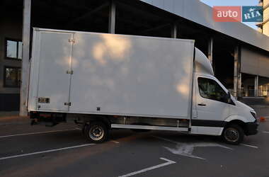 Грузовой фургон Mercedes-Benz Sprinter 2016 в 