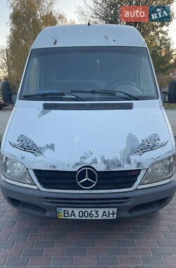 Вантажний фургон Mercedes-Benz Sprinter 2004 в Кропивницькому