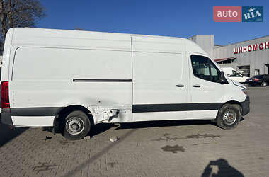 Грузовой фургон Mercedes-Benz Sprinter 2022 в 