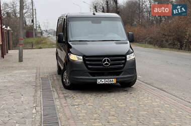 Грузовой фургон Mercedes-Benz Sprinter 2021 в Сваляве