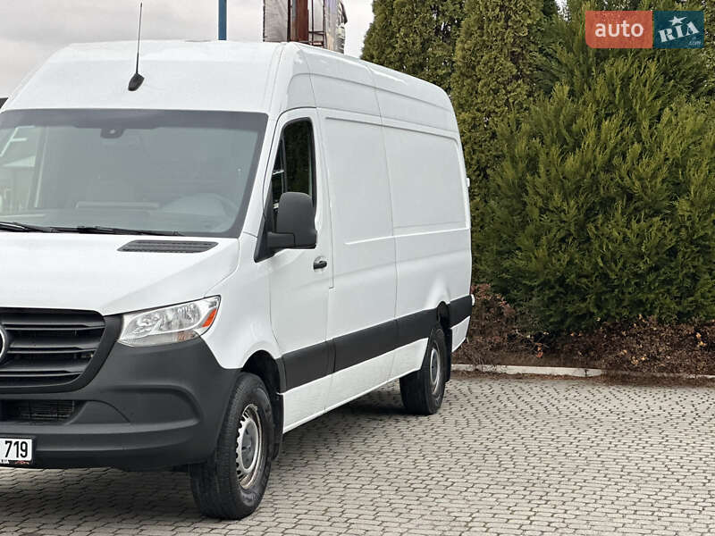 Грузовой фургон Mercedes-Benz Sprinter 2020 в Львове
