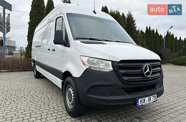 Грузовой фургон Mercedes-Benz Sprinter 2020 в 