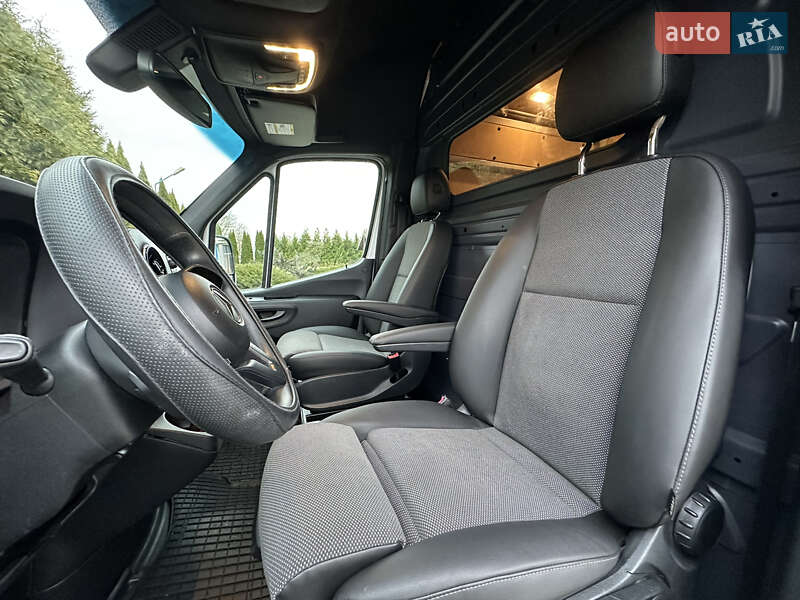 Грузовой фургон Mercedes-Benz Sprinter 2020 в Львове