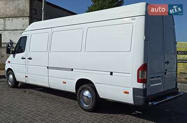 Грузовой фургон Mercedes-Benz Sprinter 2002 в 