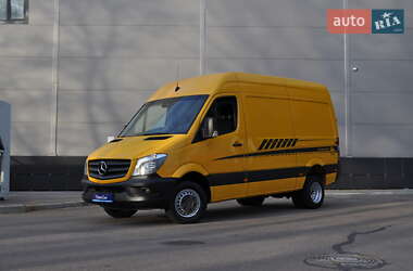 Грузовой фургон Mercedes-Benz Sprinter 2017 в 