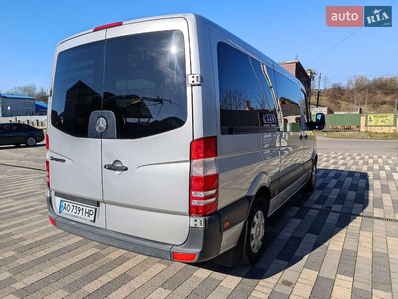 Микроавтобус Mercedes-Benz Sprinter 2012 в Сваляве