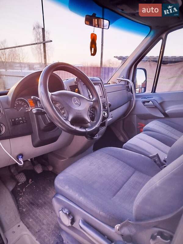 Микроавтобус Mercedes-Benz Sprinter 2013 в Калиновке