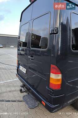 Микроавтобус Mercedes-Benz Sprinter 2000 в 