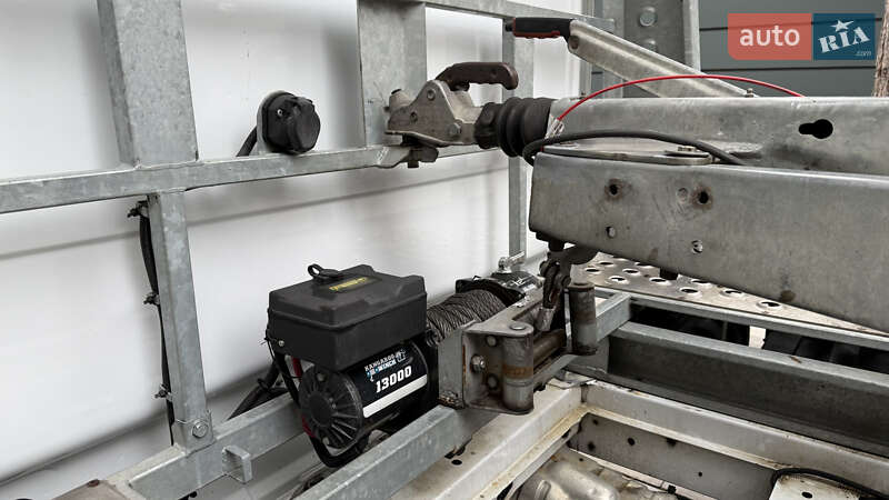 Евакуатор Mercedes-Benz Sprinter 2015 в Новомосковську