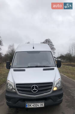 Вантажний фургон Mercedes-Benz Sprinter 2016 в Рівному