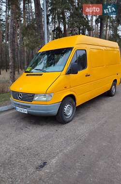 Вантажний фургон Mercedes-Benz Sprinter 1995 в Сумах