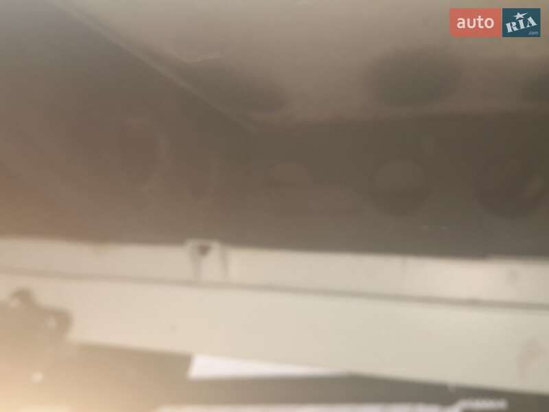 Вантажний фургон Mercedes-Benz Sprinter 2005 в Тернополі фото 21 Вантажний фургон Mercedes-Benz Sprinter 2005 в Тернополі