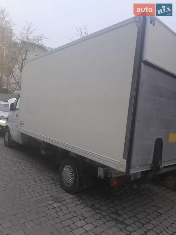 Вантажний фургон Mercedes-Benz Sprinter 2005 в Тернополі фото 33 Вантажний фургон Mercedes-Benz Sprinter 2005 в Тернополі