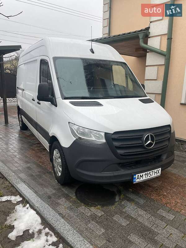 Вантажний фургон Mercedes-Benz Sprinter 2021 в Житомирі