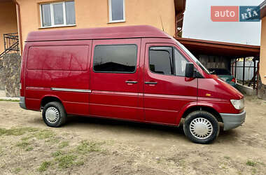 Вантажопасажирський фургон Mercedes-Benz Sprinter 1997 в Жовкві