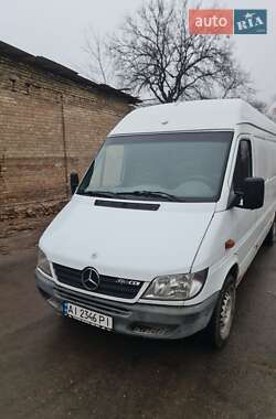 Вантажний фургон Mercedes-Benz Sprinter 2004 в Києві