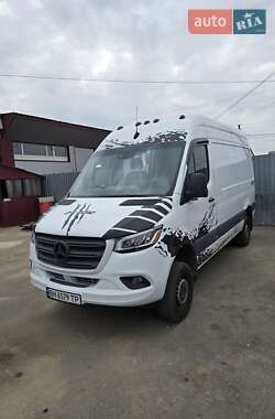 Вантажопасажирський фургон Mercedes-Benz Sprinter 2020 в Одесі