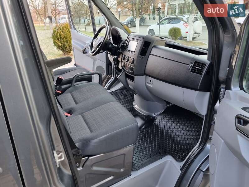 Грузовой фургон Mercedes-Benz Sprinter 2014 в Черновцах