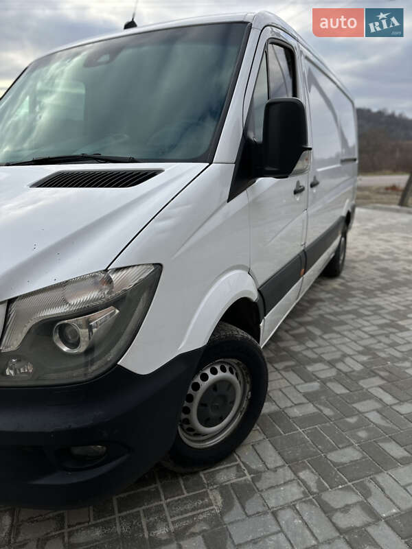 Вантажний фургон Mercedes-Benz Sprinter 2016 в Мукачевому