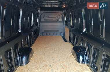 Вантажний фургон Mercedes-Benz Sprinter 2019 в 