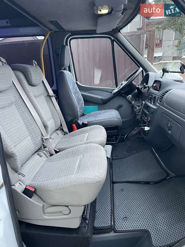Микроавтобус Mercedes-Benz Sprinter 2005 в Ровно