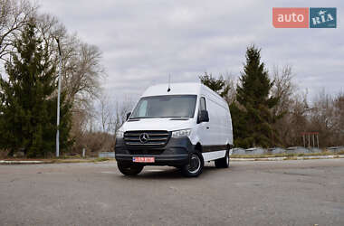 Грузовой фургон Mercedes-Benz Sprinter 2020 в 